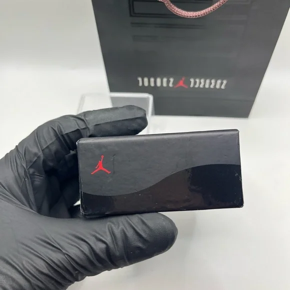 Retro Jordan 11 Custom Black Sneaker Keychain w/ box, bag, and display case - Picture 9 of 11